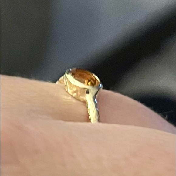 14k Solid Gold Golden Topaz Hammered Bezel Stacking Ring - Picture 5 of 7